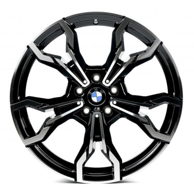 R19 5X112 ET32 8,0J h66,5 Replica B5596 Gloss Black Machined Face