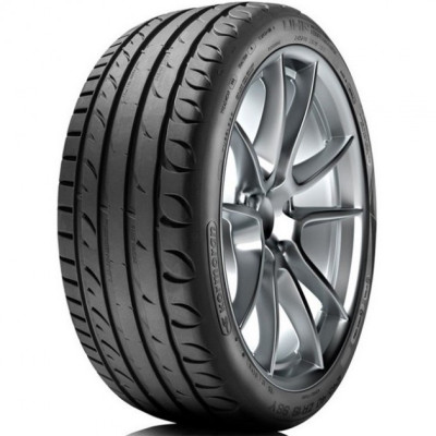 Літні автошини 245/45 R17 99W XL Kormoran UHP